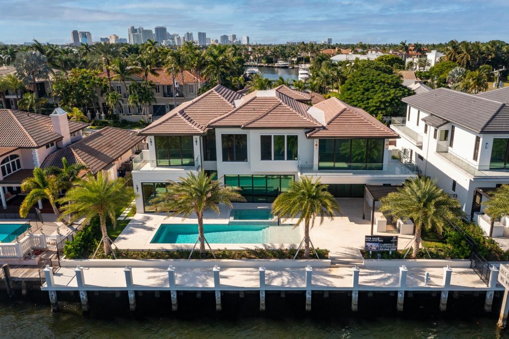 general contractor construction company services in Miami FL
